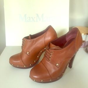 MaxMara brown clog shoes